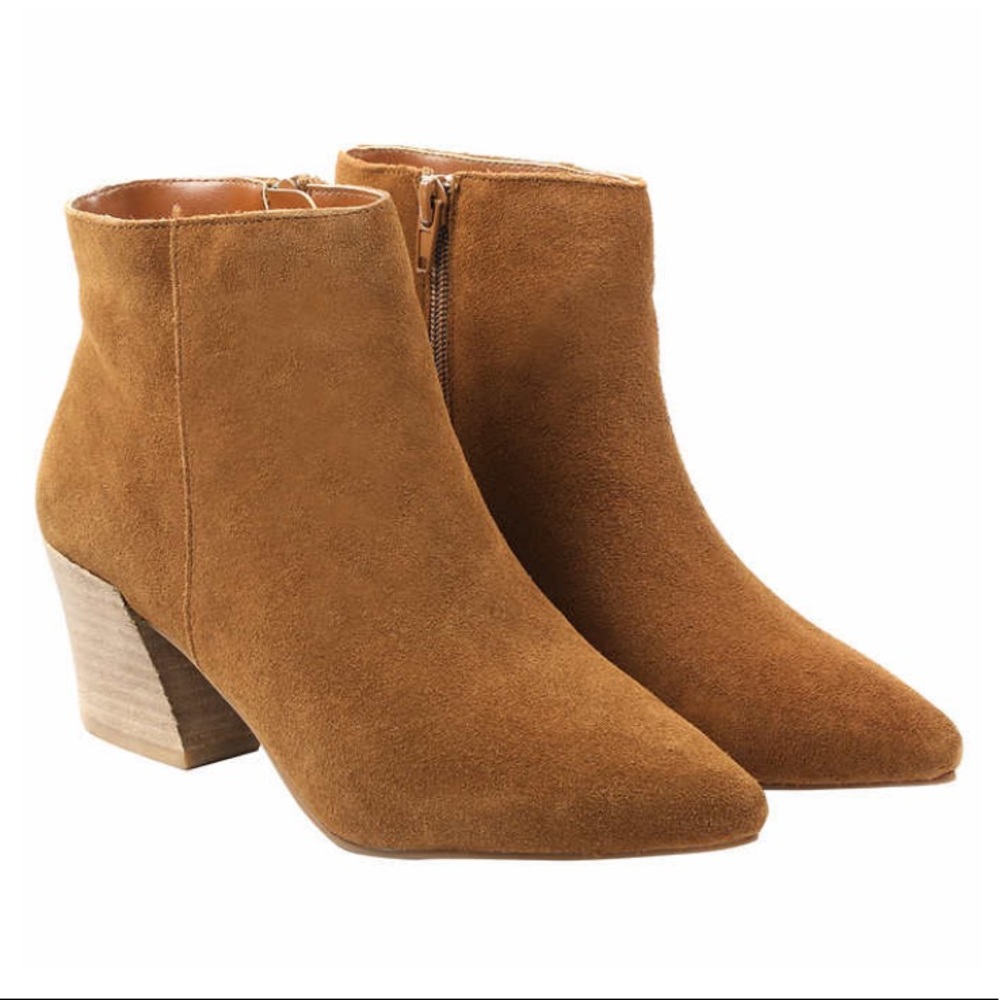 Kensie Tan Suede Ankle Booties size 6